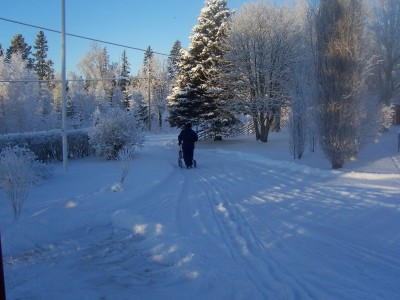 Kjell på vinterpromenad.  24 gr -