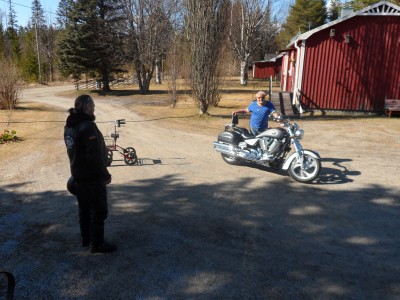 Kjell drömmer sig bort ...