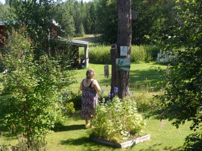 Oj, så tjock ja blitt. Men klänningen är fin ...