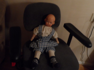 Dockan med den rutiga kjolen