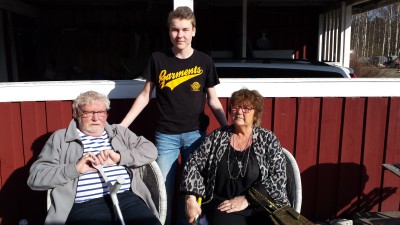 Tillsammans med konfirmanden Teodor
