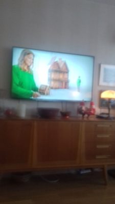 Lite större TV